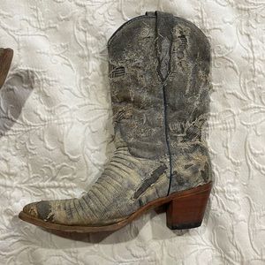 Denim/Lizard Dan Post cowboy boots. Women’s size 10